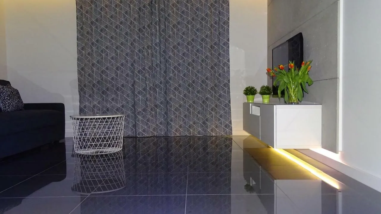 Black Line Apartment Krakow